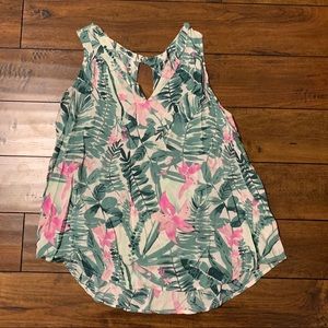 Old navy floral patterned tank